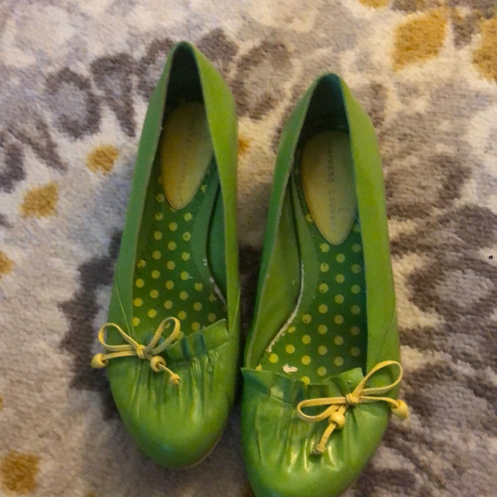 Slightly used from inside and the sole.